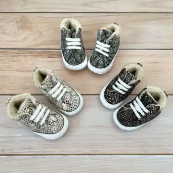 Futrovane patikice za bebe devojčice "Snake"