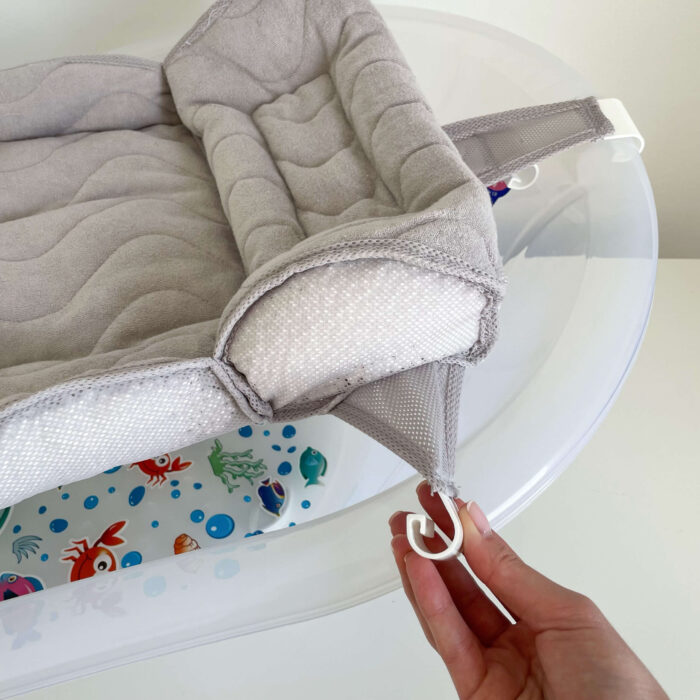 Siva krevetić podloga za kupanje bebe