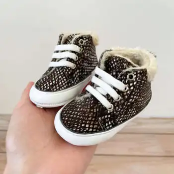 Futrovane patikice za bebe devojčice "Snake"