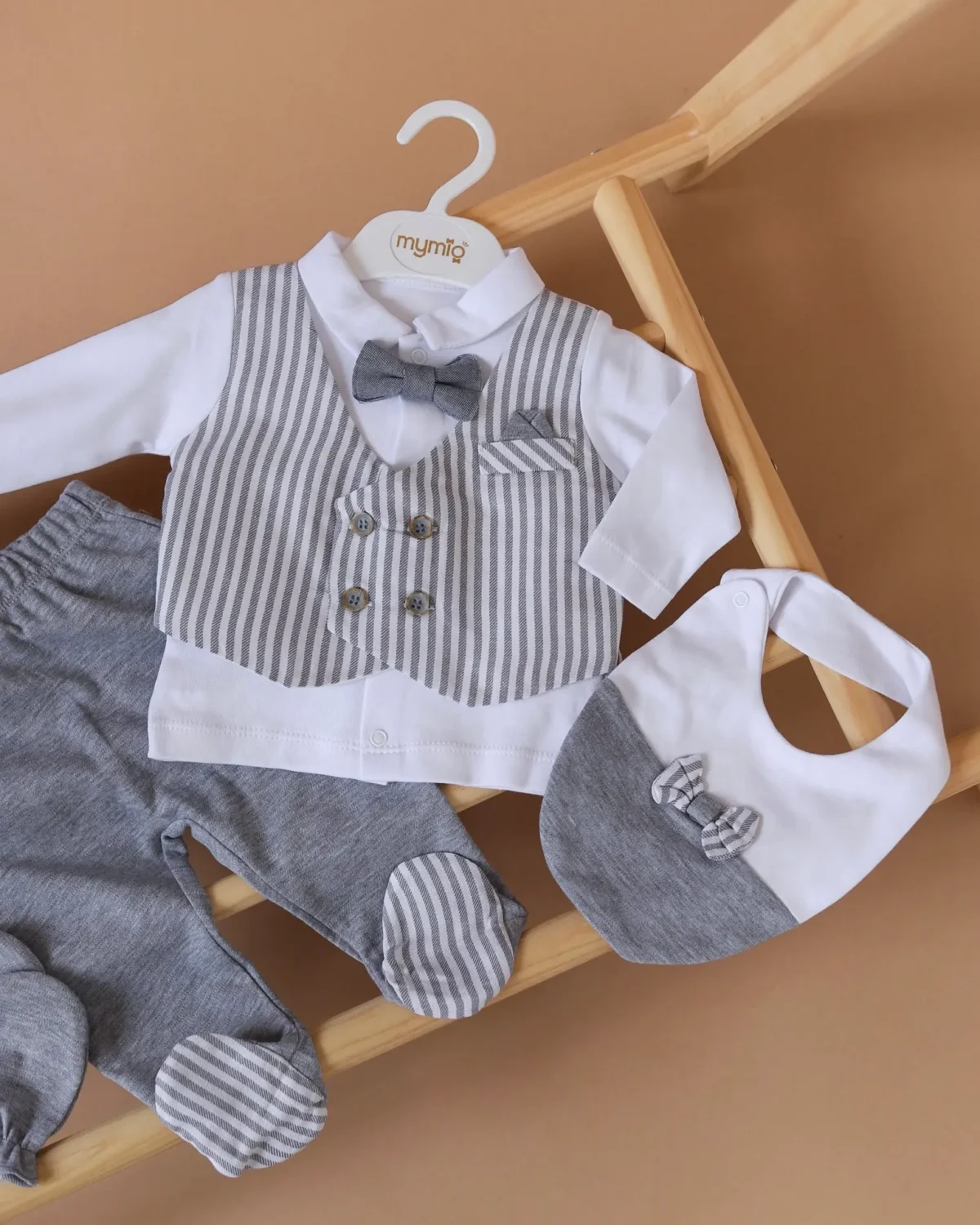 Elegantni sivi set za novorođenče Mymio