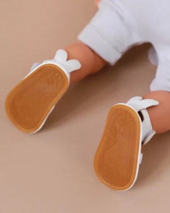 Nehodajuće bele sandalice za bebe dečake