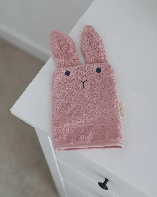 Bunny roze rukavica za kupanje Just Kiddin
