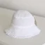 Beli rupičasti šešir Jungle