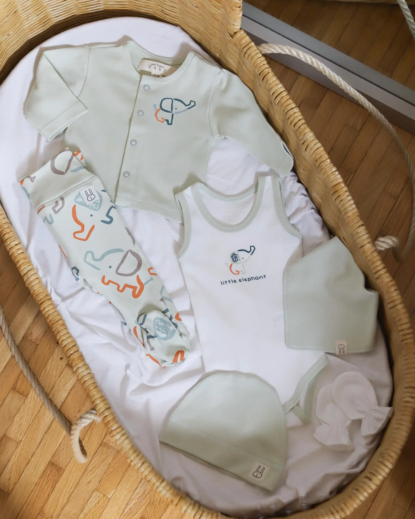 Mint set 6/1 Just Kiddin JungleFamily