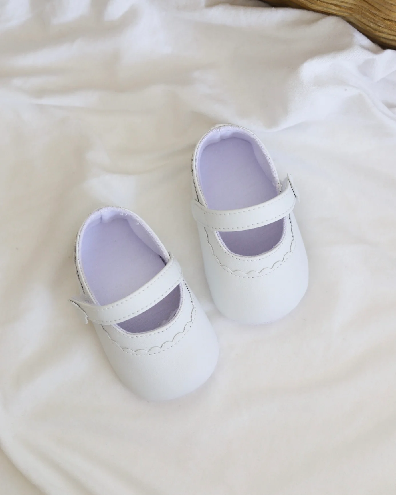 Nehodajuće bele baletanke Jungle